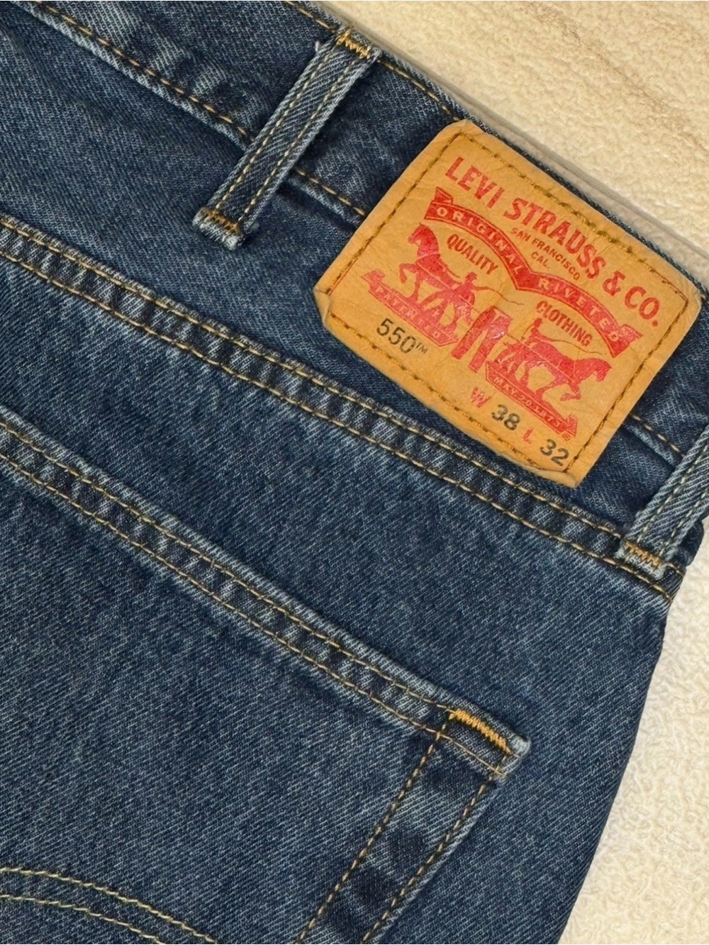 Levi's 550 Relaxed Fit Tapered Leg Jeans Mens Dark Wash Blue 38X32 Msrs 37x31 - Picture 8 of 12